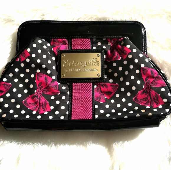 Betsey Johnson Clutch - Picture 1 of 3